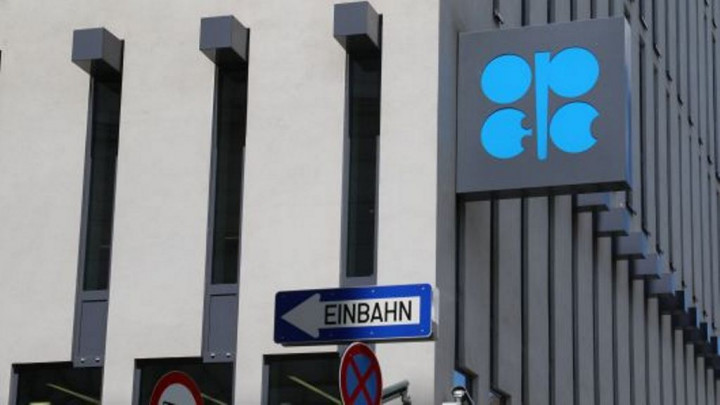 OPEC dan Rusia Bahas Pemangkasan Produksi Minyak