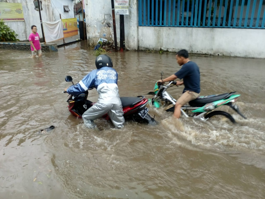 Hujan Deras, Sejumlah Titik di Malang Banjir
