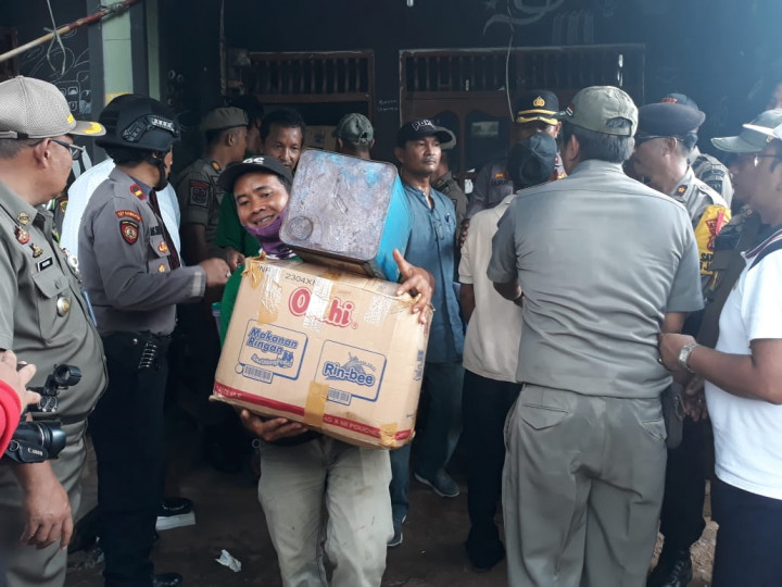 Eksekusi Lahan Tol Cijago Sempat Ricuh