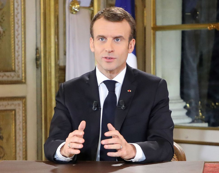 Redam Rompi Kuning, Macron Naikkan UMR Prancis