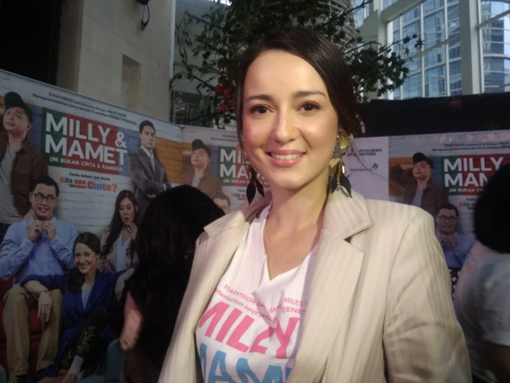 Julie Estelle Belajar Melucu di Film Milly & Mamet