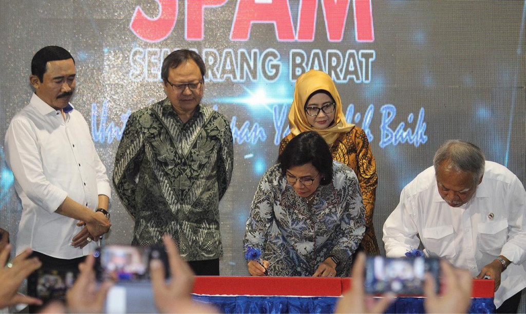 Pemerintah meresmikan proyek Kerjasama Pemerintah dan Badan Usaha Sistem Penyediaan Air Minum (SPAM) Semarang Barat senilai Rp1,1 Triliun.  Foto: Ist.