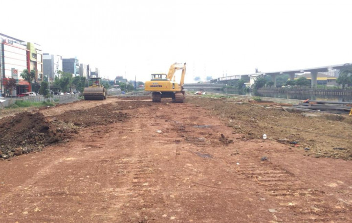 Penataan Bantaran Kali Karang Dorong Ekonomi Kerakyatan