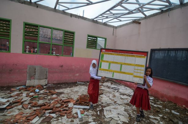 Kualitas Guru dan Sarpras Pendidikan di Bawah Rata-rata