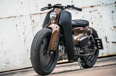 Honda Super Cub Pinjam Konsep Bobber