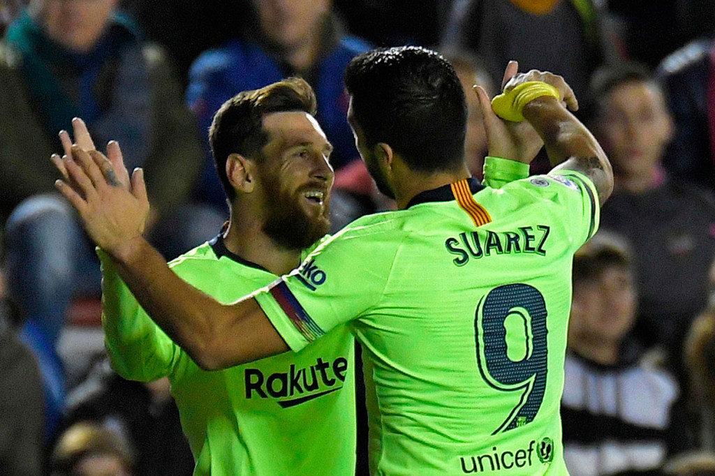 Messi Hattrick, Barca Gilas Levante 5-0
