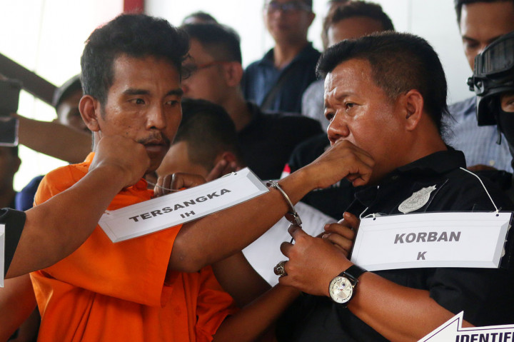 5 Pengeroyok Anggota TNI Jalani Rekonstruksi