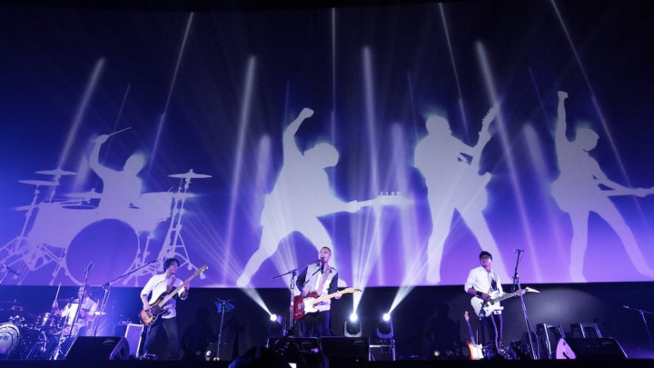 Rayakan 17 Tahun, The Rain Konser di Bioskop