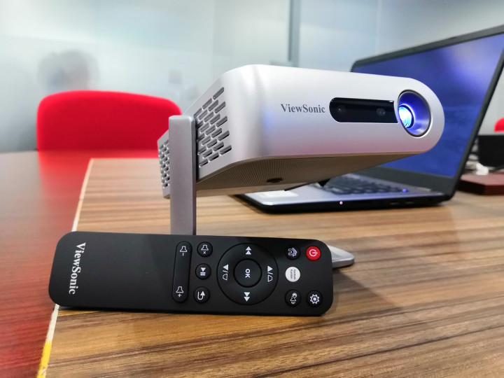 View Sonic M1, Proyektor Minimalis dan Praktis