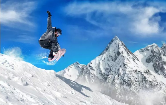 Paket Lengkap Menikmati Hamparan Salju di Kashmir