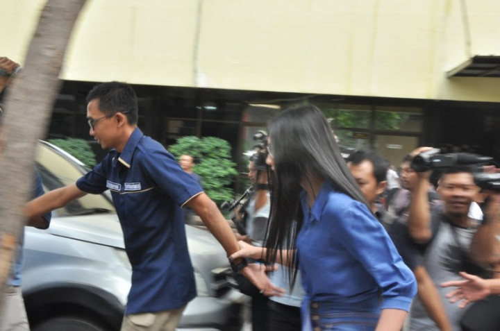 Nella Dicecar 30 Pertanyaan