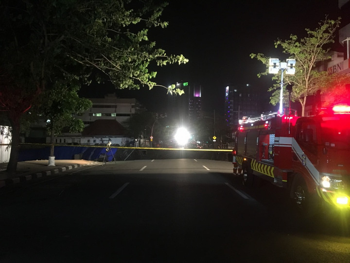 Jalan Raya Gubeng Ditutup