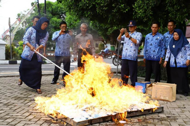 Disdukcapil Sleman Musnahkan 17.789 KTP-el