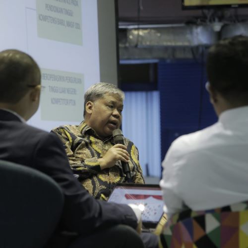 Ketertarikan Masyarakat Memilih Politeknik Masih Rendah