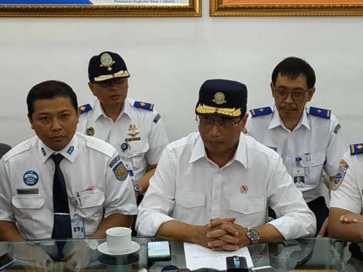 Trans-Jawa Dipastikan Tak 'Bajak' Penumpang Kereta