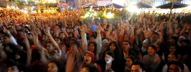 Adu Beken Golkar vs Demokrat di Piala AFF 2010