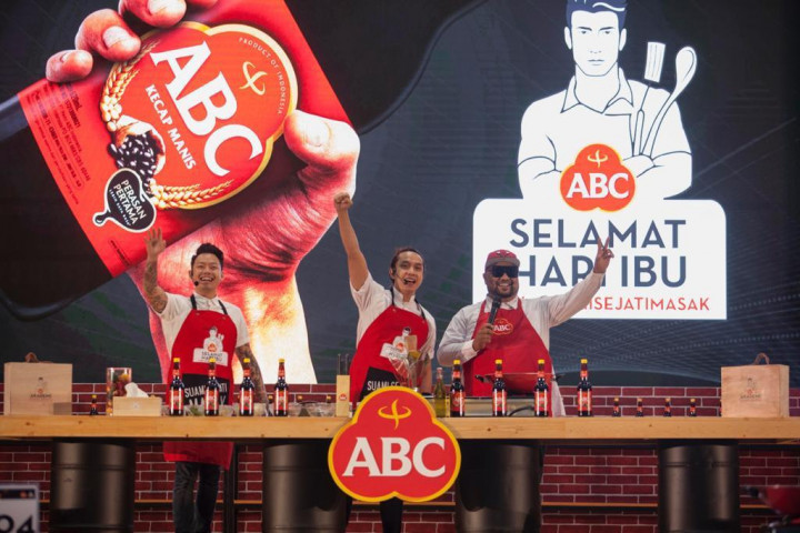 Aksi Apresiasi untuk Para Ibu oleh Kecap ABC di Hari Ibu Diakui oleh MURI