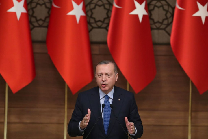 Turki Mulai Kirim Militer ke Suriah Utara