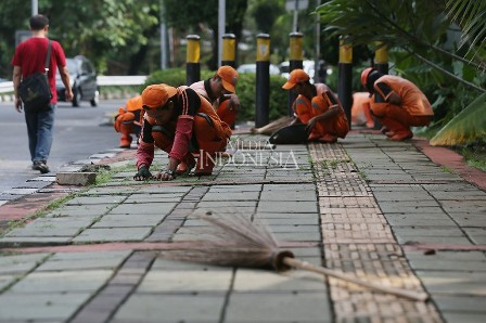2.200 Pasukan Oranye Diterjunkan Selama Liburan Natal