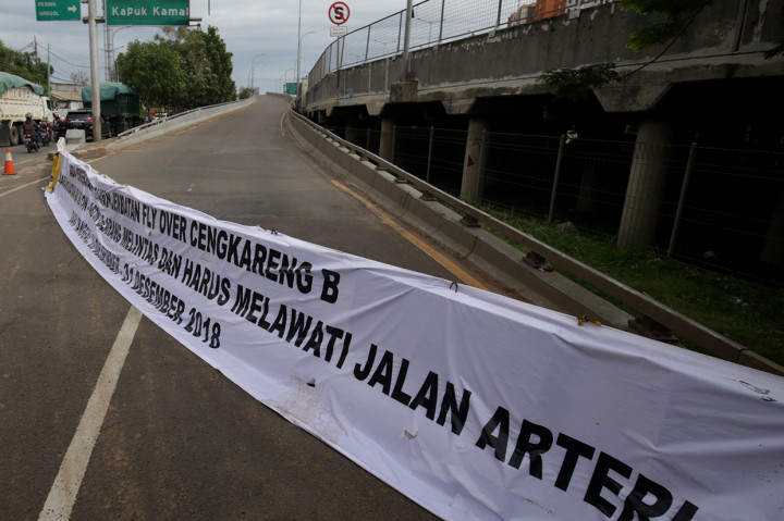 Flyover Cengkareng Retak dan Ditutup Hingga 31 Desember