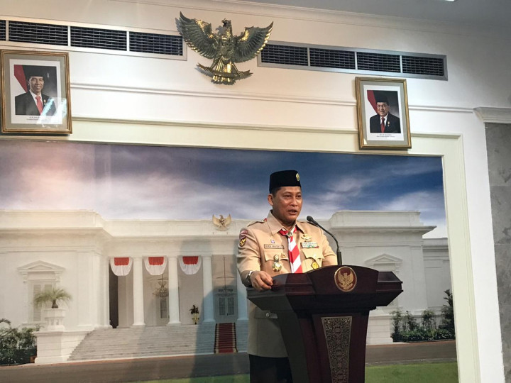 Buwas Terjunkan Pramuka Sebar Logistik ke Korban Tsunami