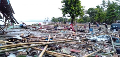 Kemenedikbud Kirimkan Bantuan untuk Siswa Korban Tsunami