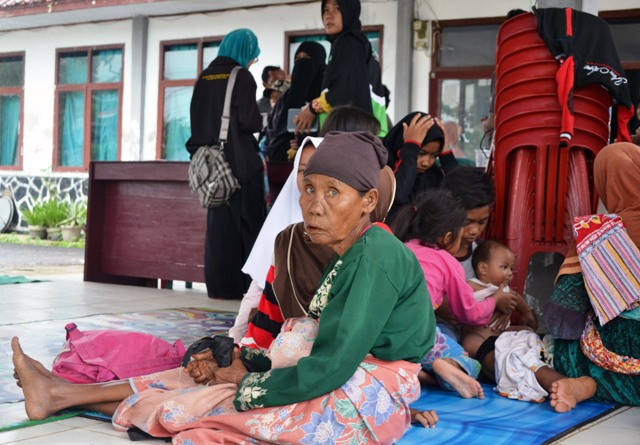 Pengungsi Tsunami Mulai Terjangkit Penyakit