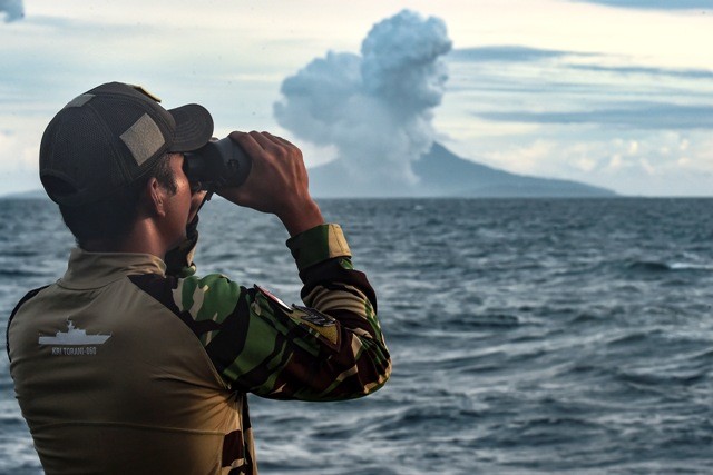 Status Gunung Anak Krakatau Masih Siaga