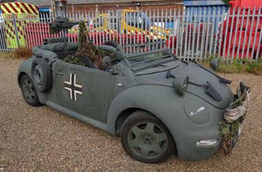 Volkswagen Beetle Cabrio ini Adaopsi Gaya Militer
