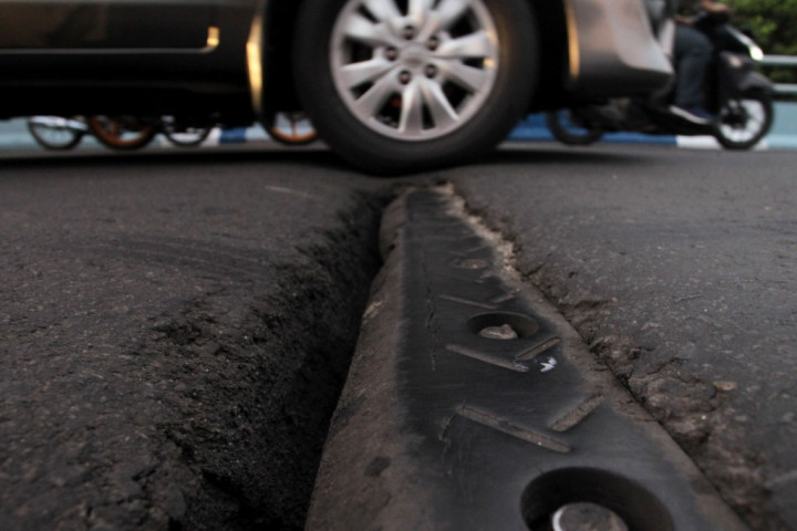 <i>Flyover</i> Kemayoran Renggang