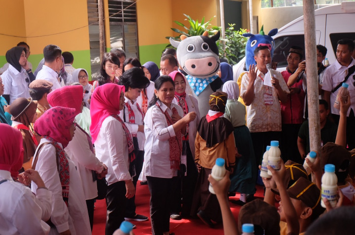 Ibu Negara Sosialisasikan Deteksi Dini Kanker di Semarang