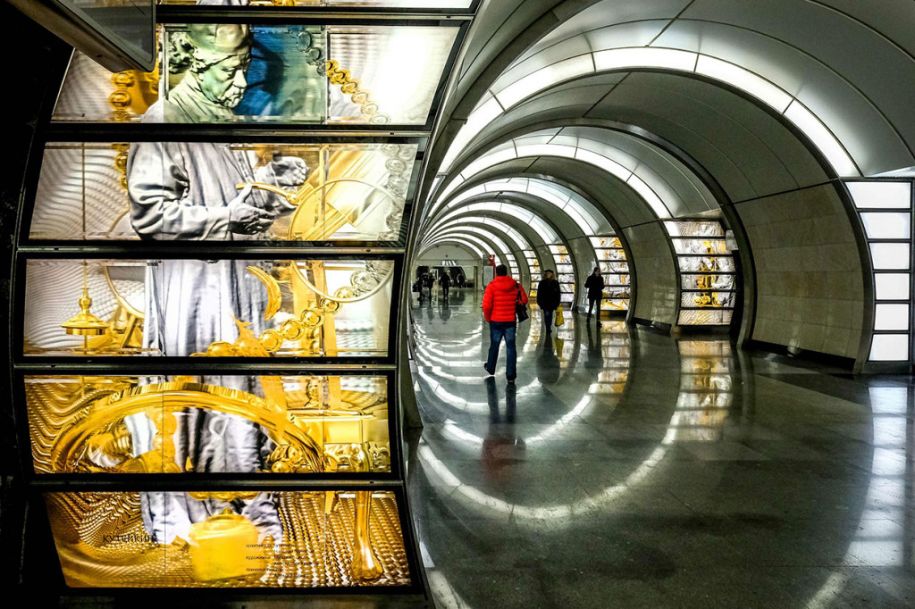 Rusia Renovasi Stasion Metro Bergaya Stalin