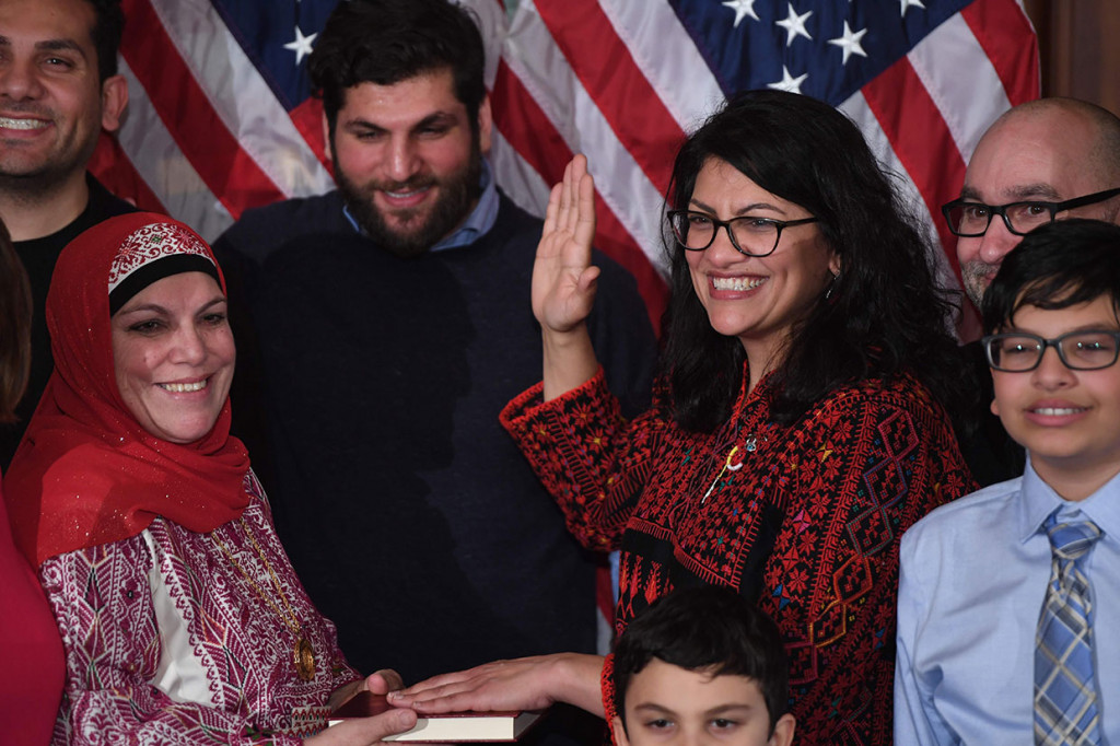 Rashida Tlaib Hadirkan Warna Baru di Kongres AS