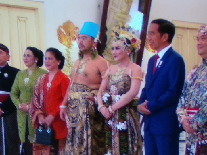 Jokowi dan Istri Hadir di Pernikahan Putra Paku Alam X