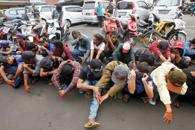 43 Orang Diciduk Dalam Razia Preman