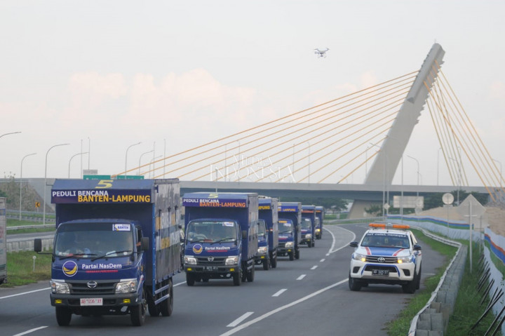NasDem Salurkan 38 Truk Bantuan Tsunami Selat Sunda