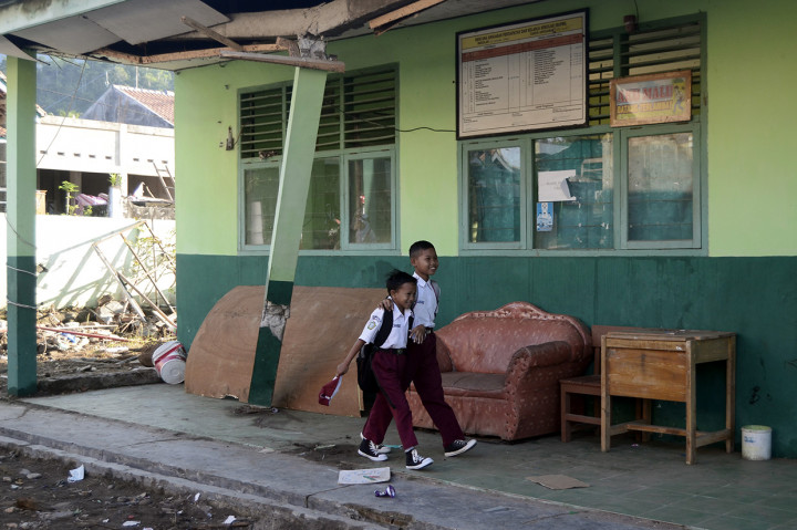 Pelajar di Lampung Selatan Mulai Masuk Sekolah Pascatsunami