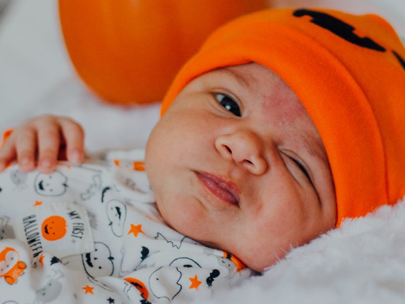 Ada beberapa jerawat yang menghinggapi kulit bayi (Foto Ilustrasi: Omar Lopez/Unsplash.com)