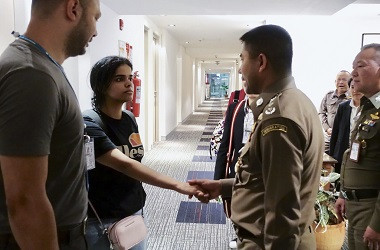 Rahaf al-Qunun Takut Dibunuh Keluarga Karena Murtad