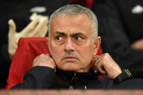 Jose Mourinho dan Fellaini (AFP/OLI SCARFF)