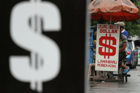 Dolar AS Hantam Poundsterling dan Euro