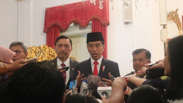 Jokowi Ajak Masyarakat Doakan Ustaz Arifin Ilham