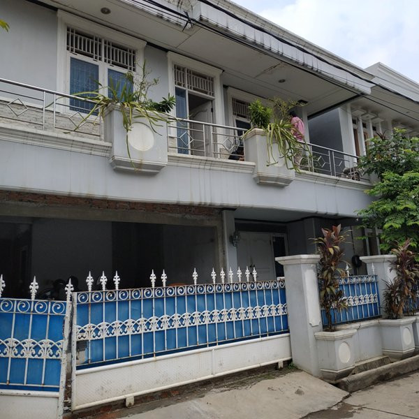 Bom Digantung di Pagar Rumah Ketua KPK