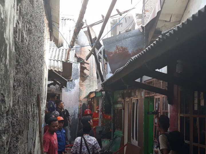 Ledakan Tabung Gas di Tangerang Hanguskan Tiga Rumah