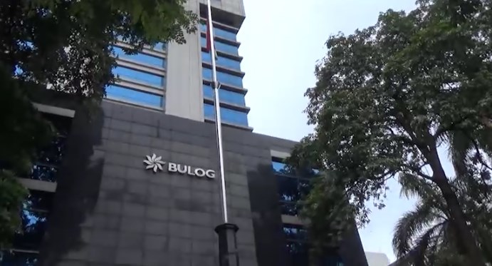 Jokowi Minta Bulog Jaga Harga Produksi dan Pasar