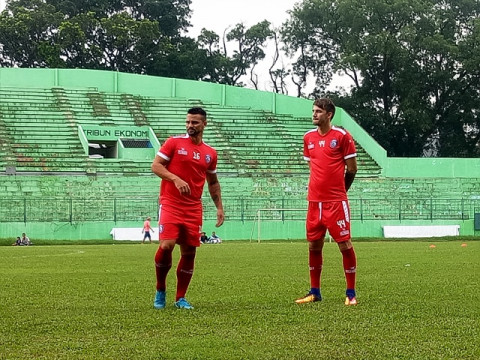Dua Pemain Asing Anyar Arema Butuh Waktu