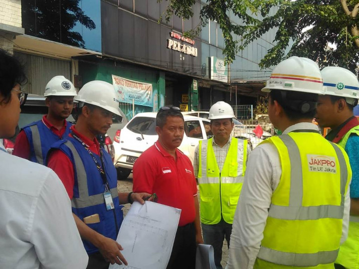 Transjakarta Jalin Kerjasama Dengan LRT Jakarta