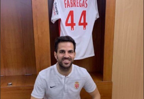 Fabregas Resmi Berlabuh ke AS Monaco