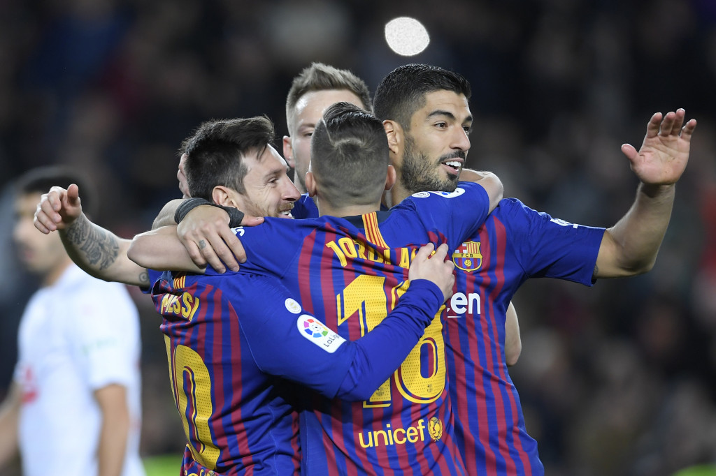 Barca Tekuk Eibar 3-0, Messi Cetak Gol ke-400