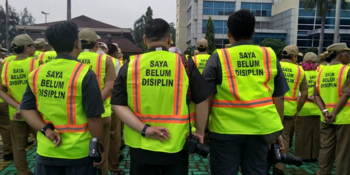 Tidak Disiplin, ASN Kota Bekasi Disematkan Rompi Khusus